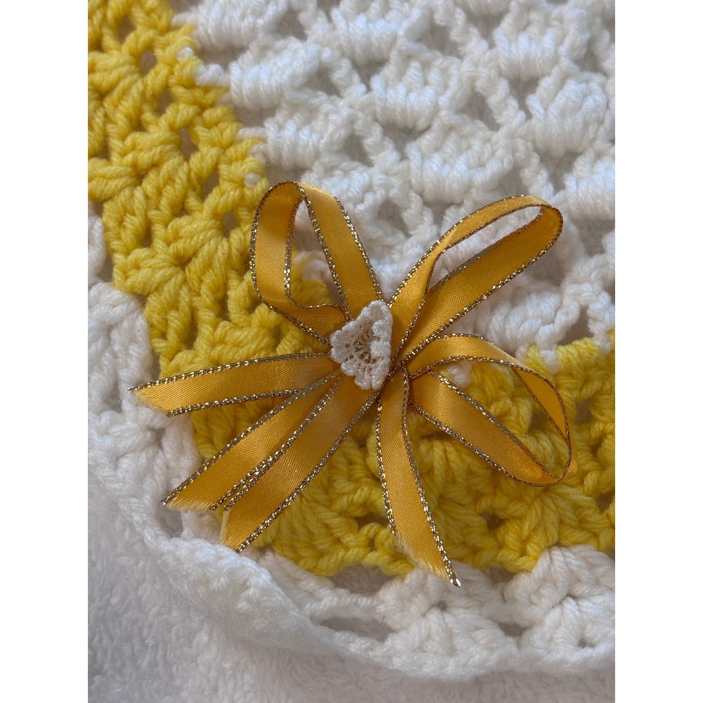 Handmade Crochet Baby Blanket White Yellow Shell Stitch Ribbon Bow 39x21